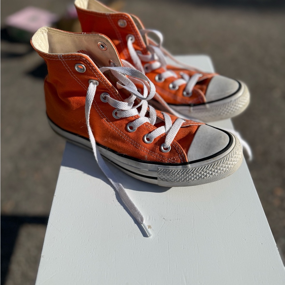 Women’s 7 converse High-Top Sneakers